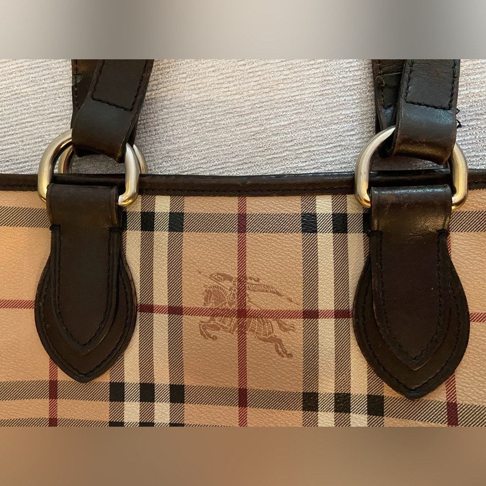 Burberry Haymarket Check Tote Bag – Classic Equestrian Knight Logo - Picture 7 of 11